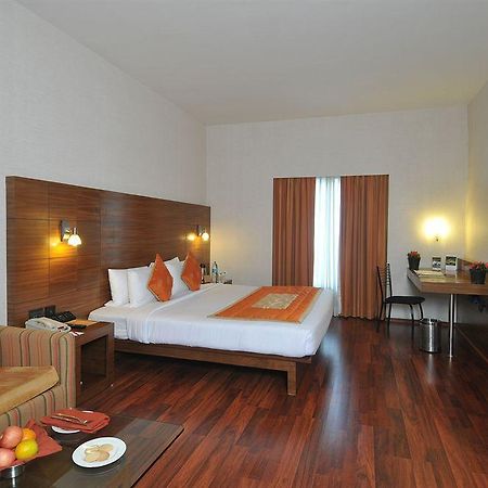 Vits Hotel 푸네 외부 사진