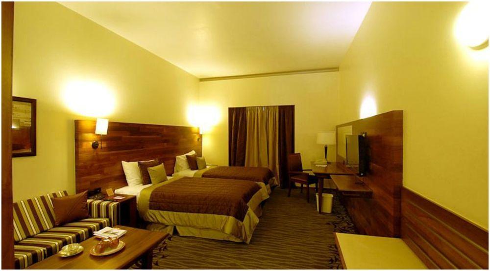 Vits Hotel 푸네 외부 사진