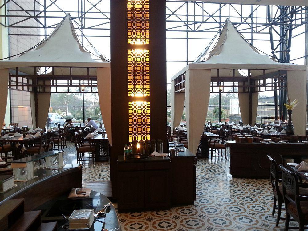 Vits Hotel 푸네 외부 사진