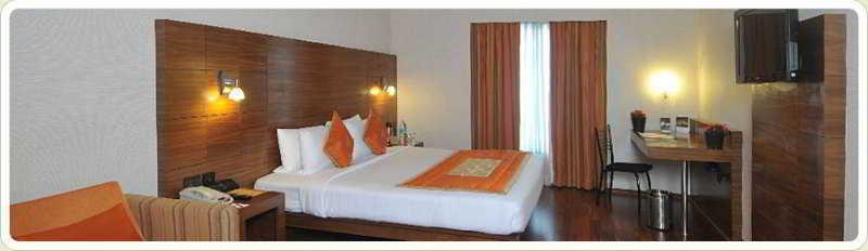 Vits Hotel 푸네 외부 사진